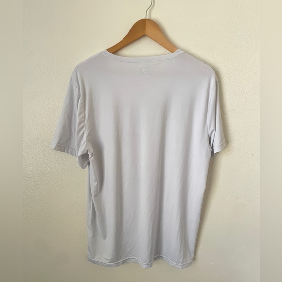 32 Degrees Cool shirt - Picture 2 of 3